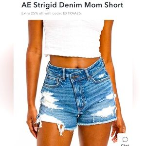American Eagle 🦅  Mom Jeans